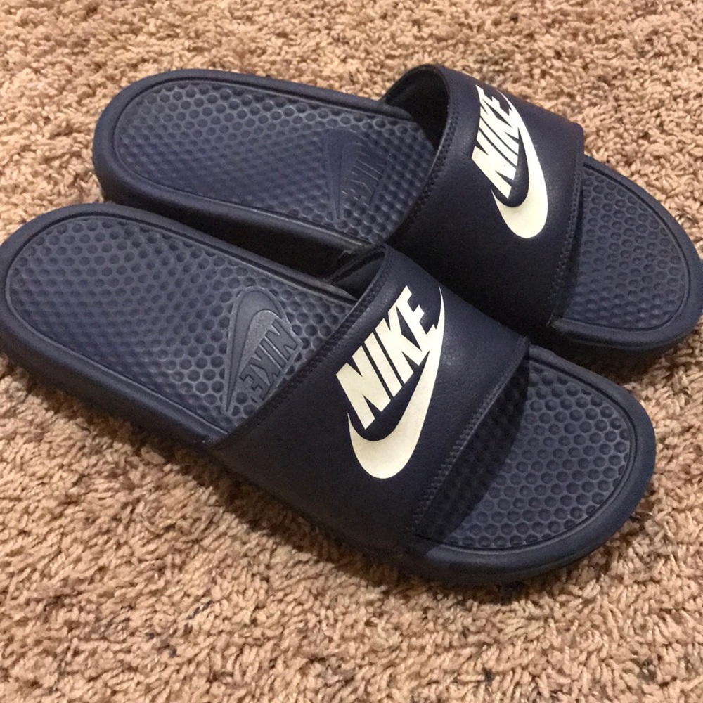 Nike slides